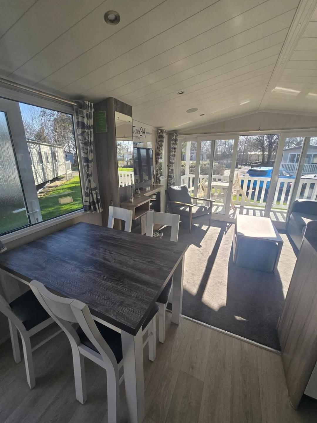Haven Burnham On Sea 16 Elm Grove Hotel ภายนอก รูปภาพ